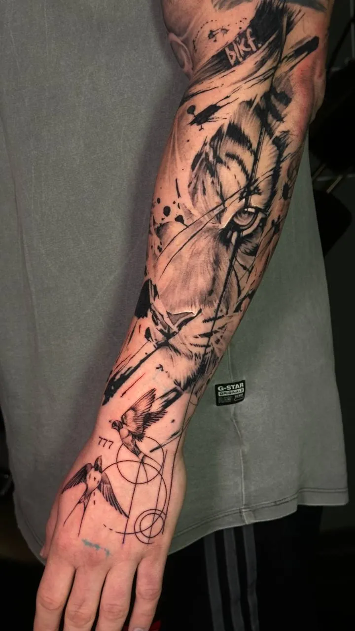 Custom Tattoo Beispiel 9 aus dem Void Ink Studio Berlin